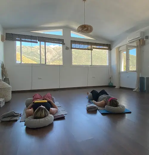 retreat yoga